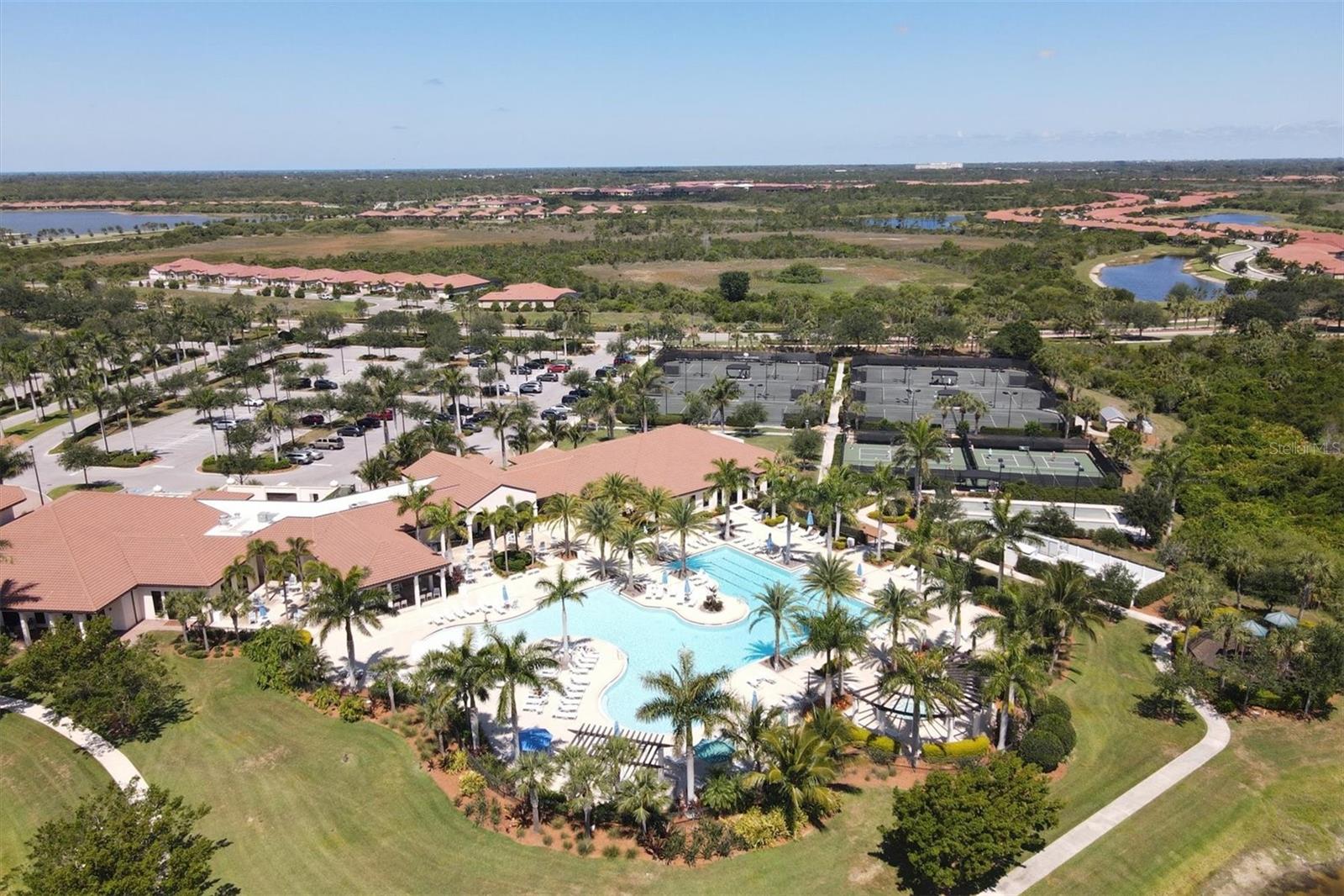 SARASOTA NATIONAL PH 13-B - Residential