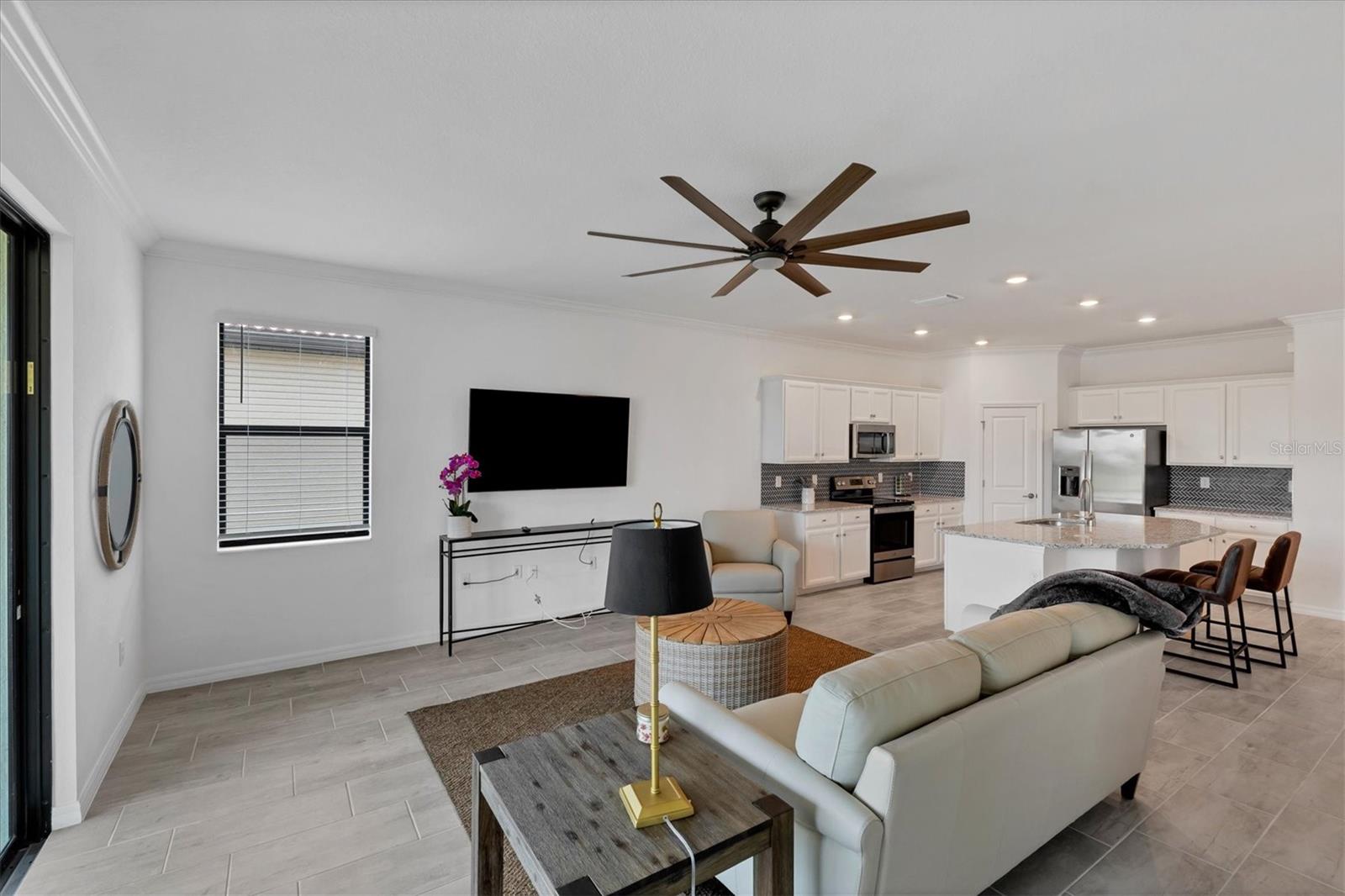 SARASOTA NATIONAL PH 13-B - Residential