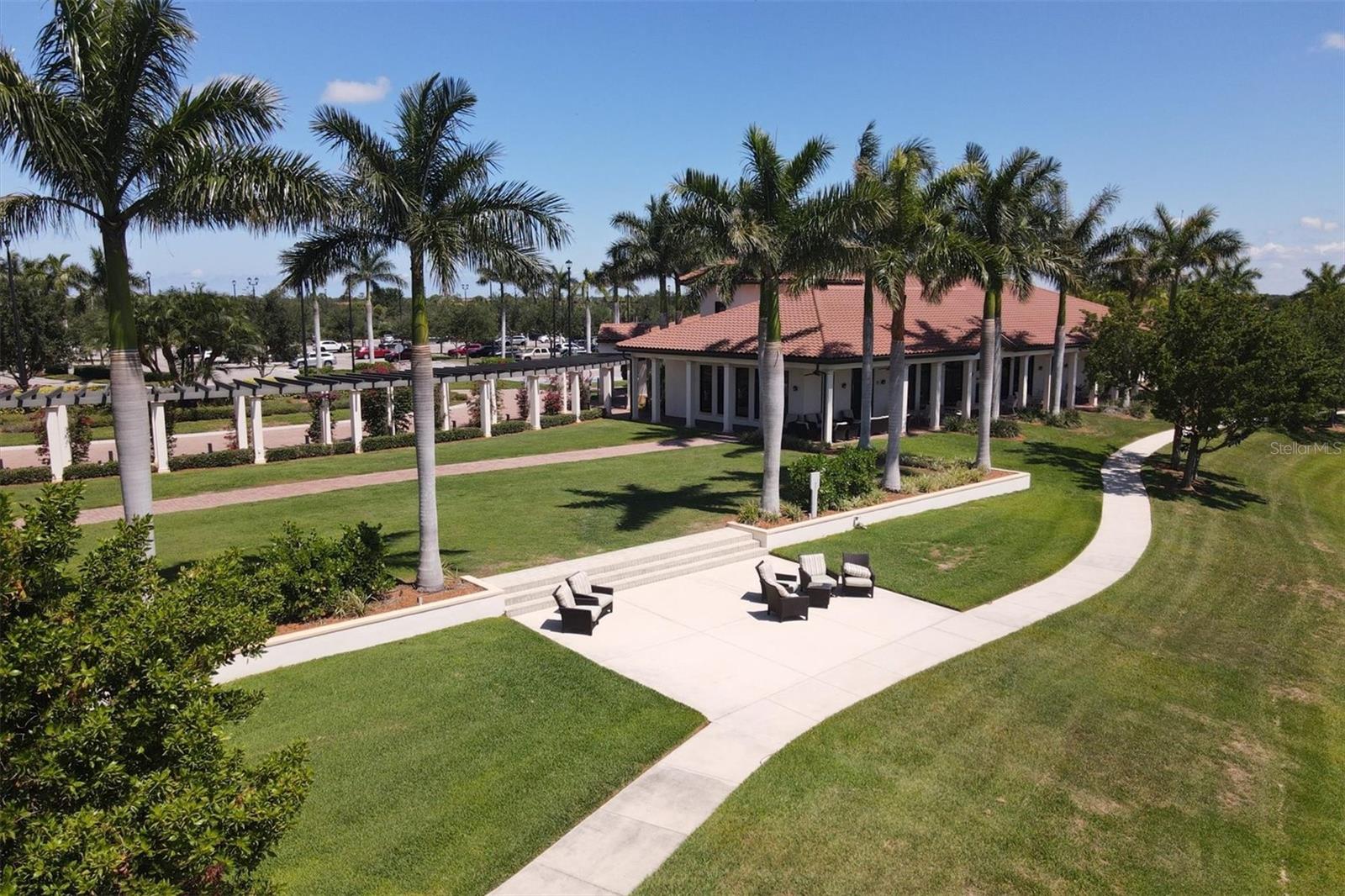 SARASOTA NATIONAL PH 13-B - Residential