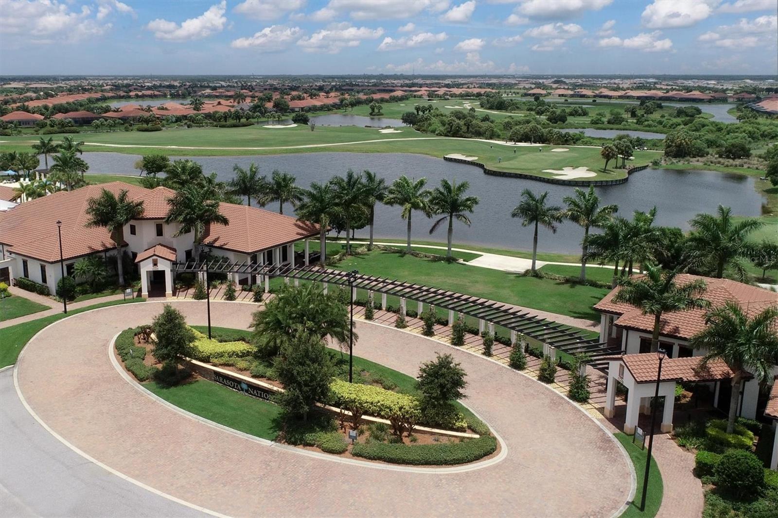 SARASOTA NATIONAL PH 13-B - Residential