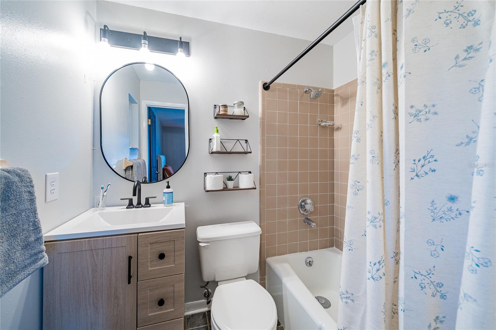 WOODFIELD VILLAGE UNIT II - Residential