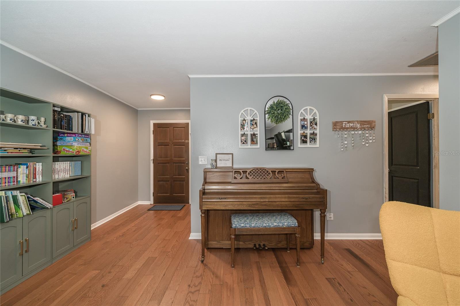 WOODFIELD VILLAGE UNIT II - Residential