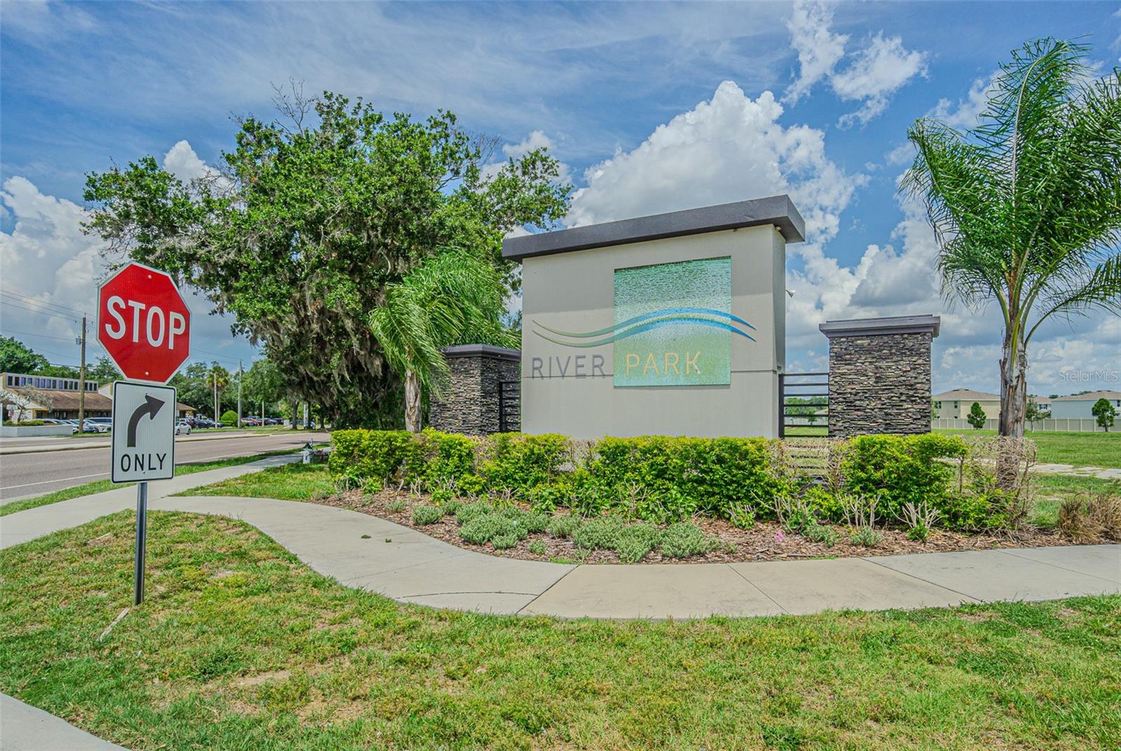 RIVER PARK - Residential