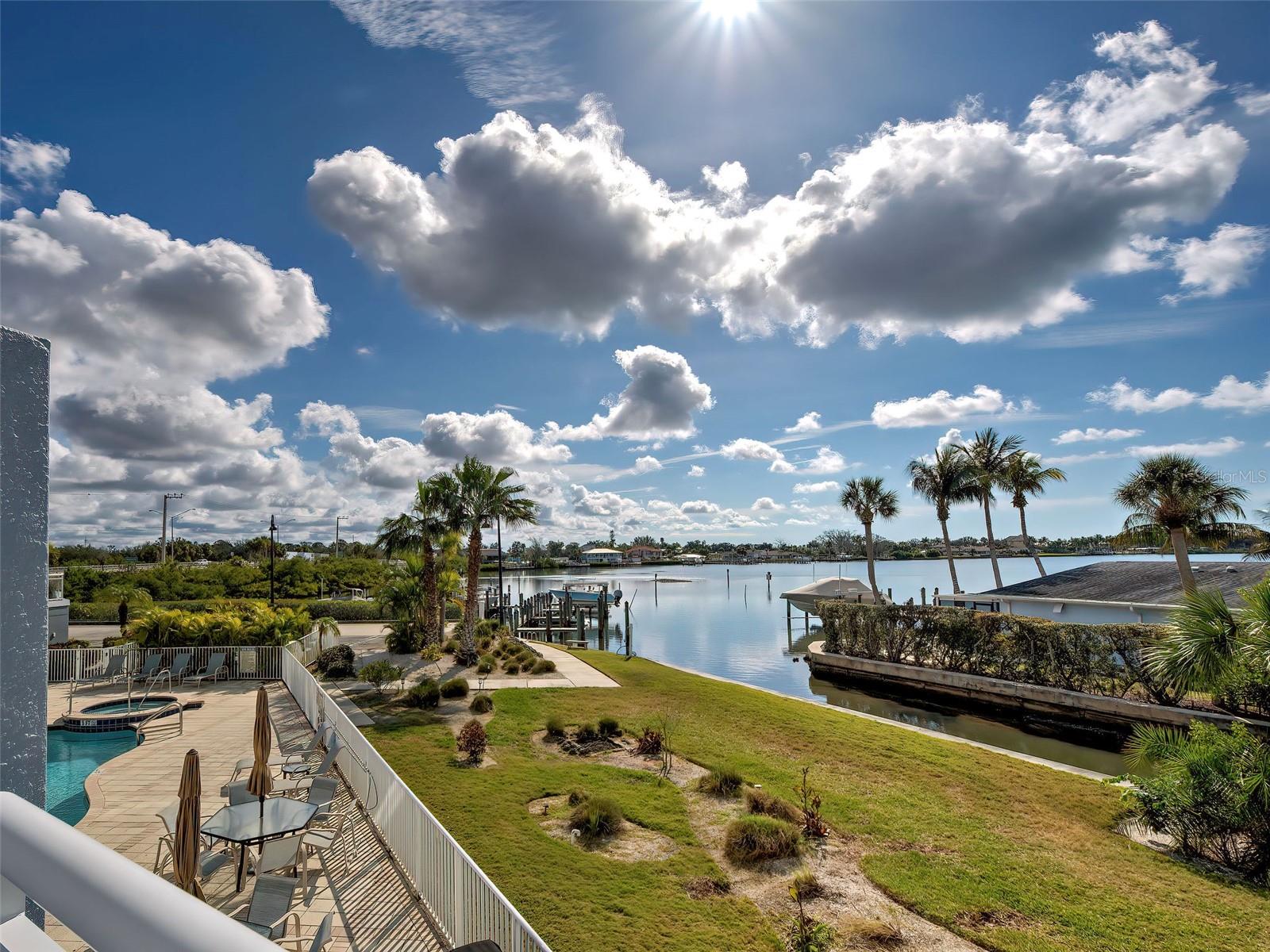 THE HARBOR VILLAS AT DONA BAY - Residential