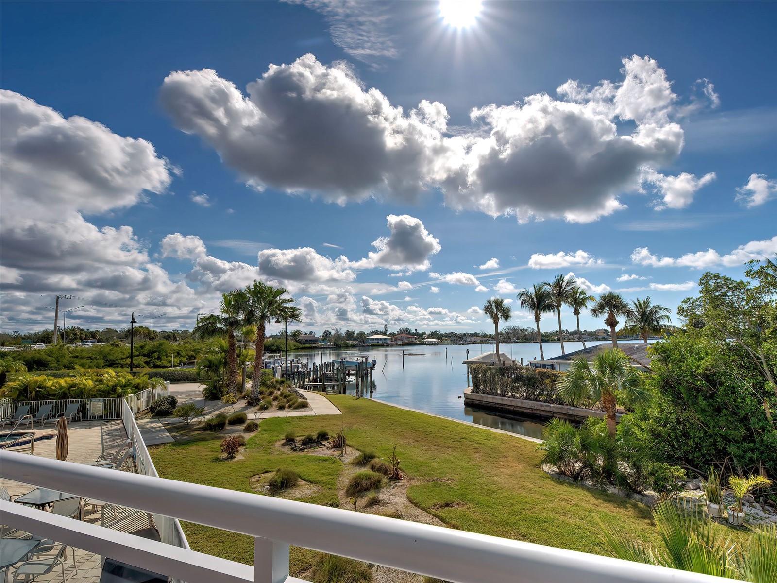 THE HARBOR VILLAS AT DONA BAY - Residential