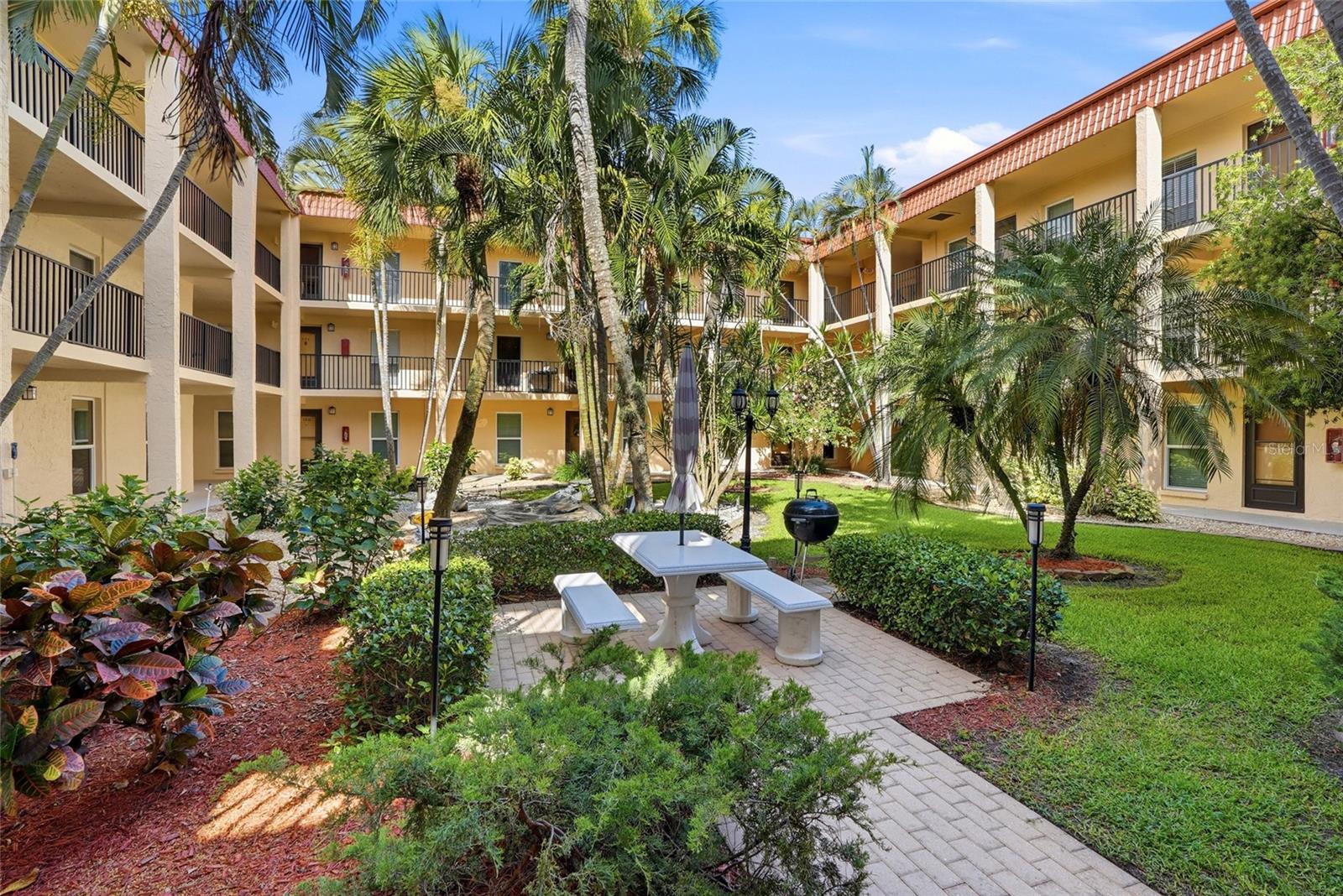 BOCA SHORES CONDO - Residential