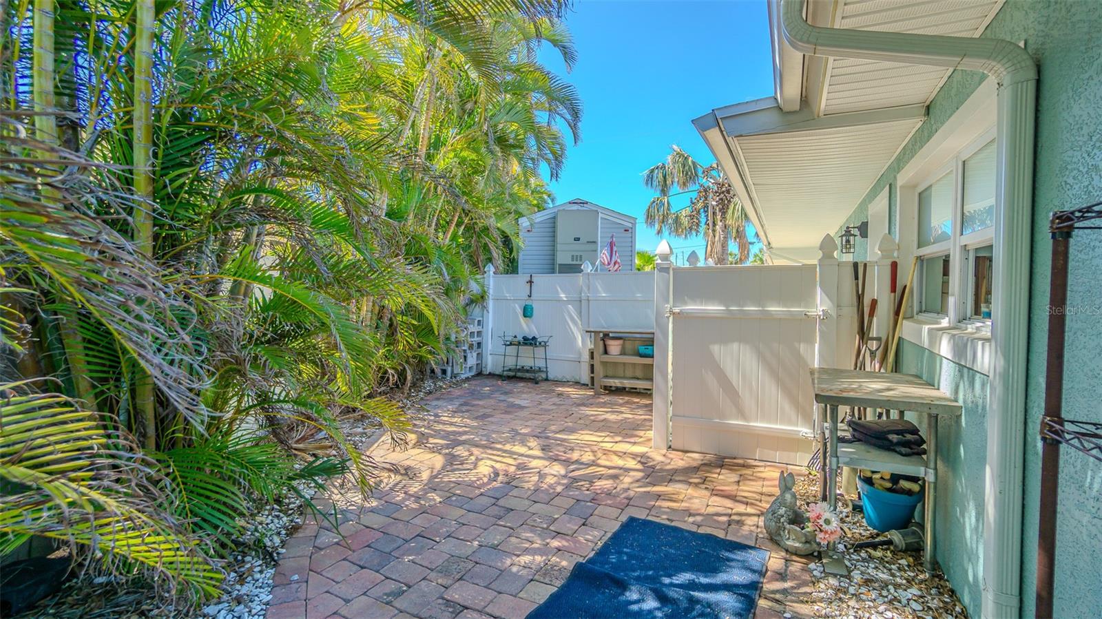 REDINGTON BEACH HOMES 6TH ADD - Residential
