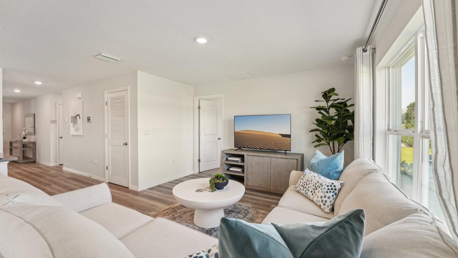 HOLLOWAY LANDING - Residential