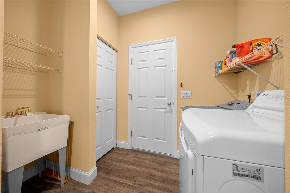 PERRI BUILDERS INC - Residential