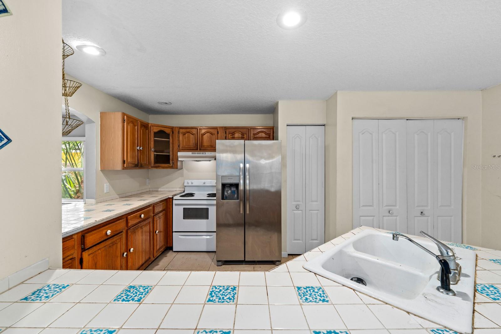 ANASTASIA HILLS - Residential