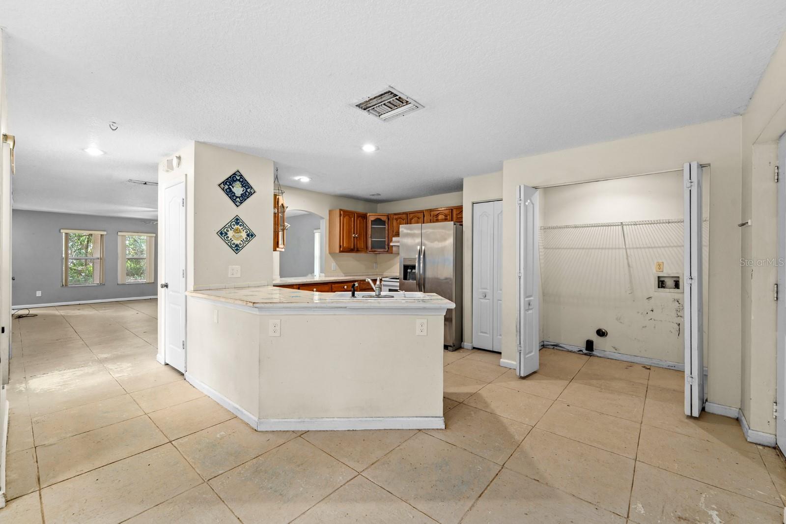 ANASTASIA HILLS - Residential