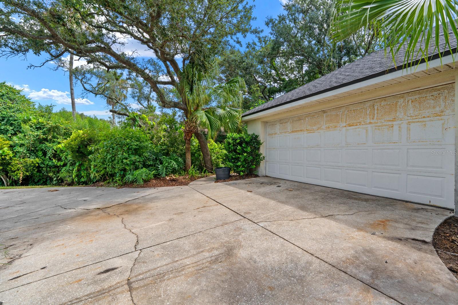 ANASTASIA HILLS - Residential