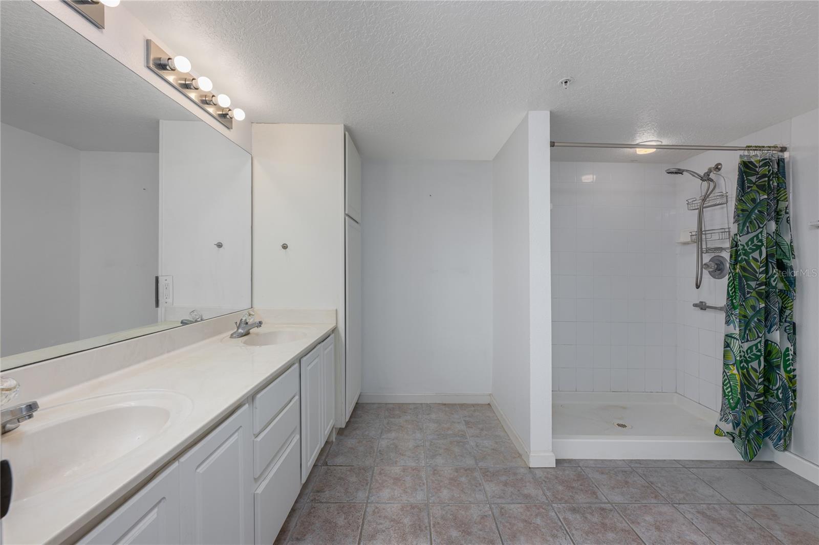 CARMEL BY THE LAKE UNIT 5 - Residential