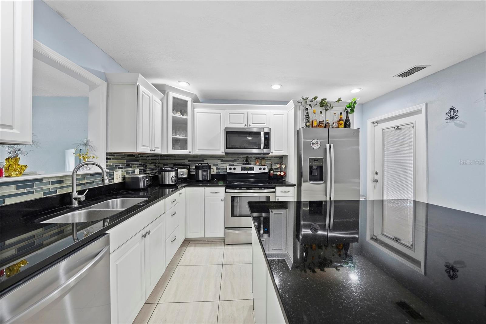 PINE CREST VILLA ADD 4 - Residential