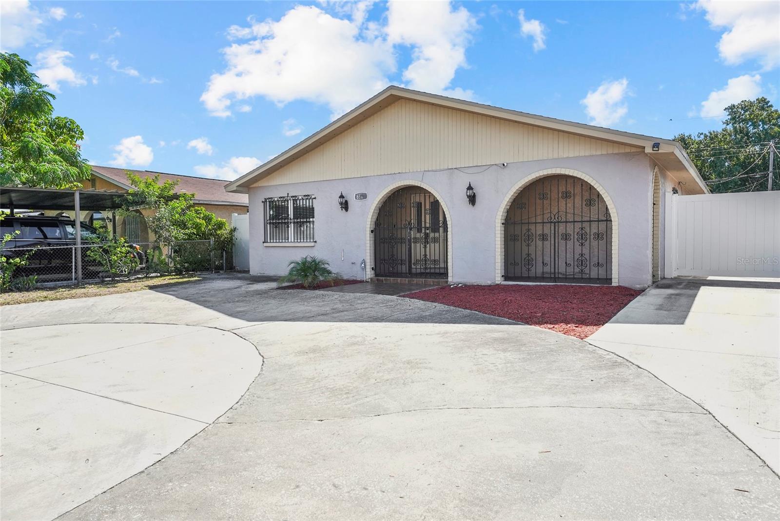 PINE CREST VILLA ADD 4 - Residential