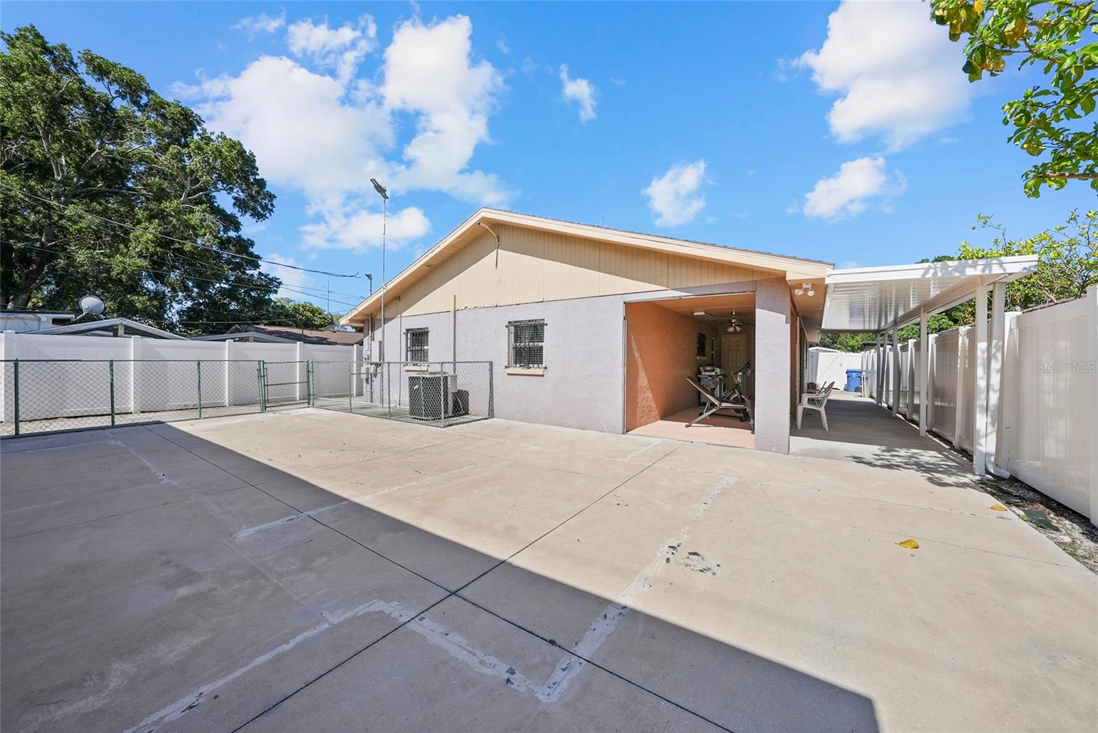 PINE CREST VILLA ADD 4 - Residential