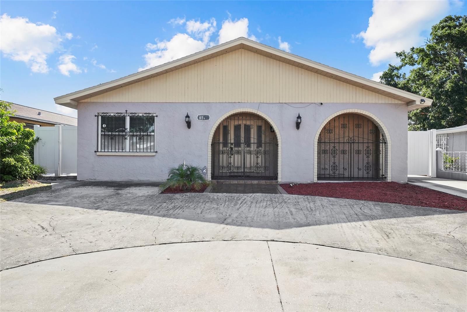 PINE CREST VILLA ADD 4 - Residential