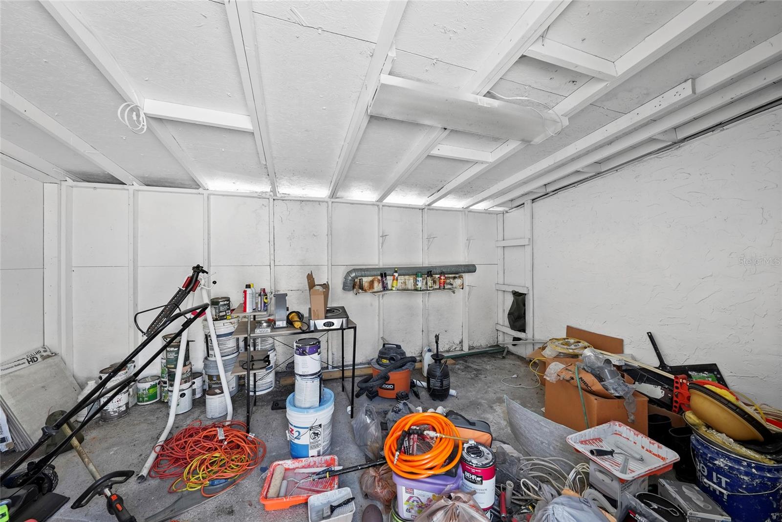 PINE CREST VILLA ADD 4 - Residential