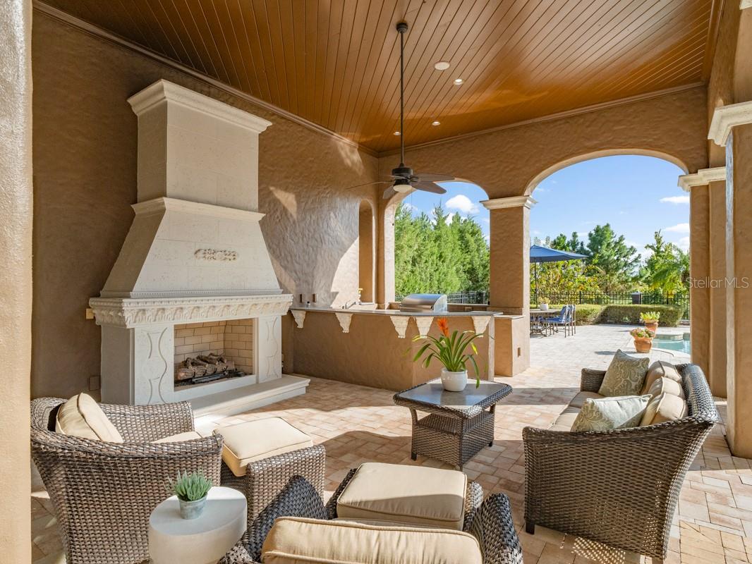 BELLA COLLINA - Residential