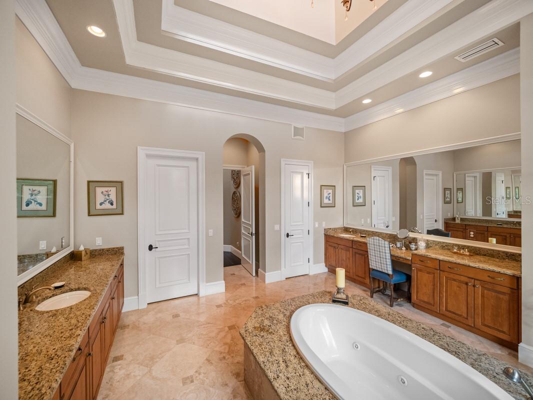BELLA COLLINA - Residential