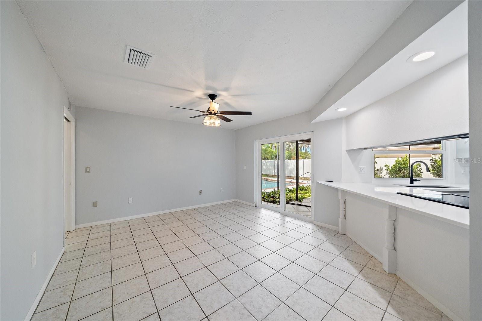 LAKE SARASOTA - Residential