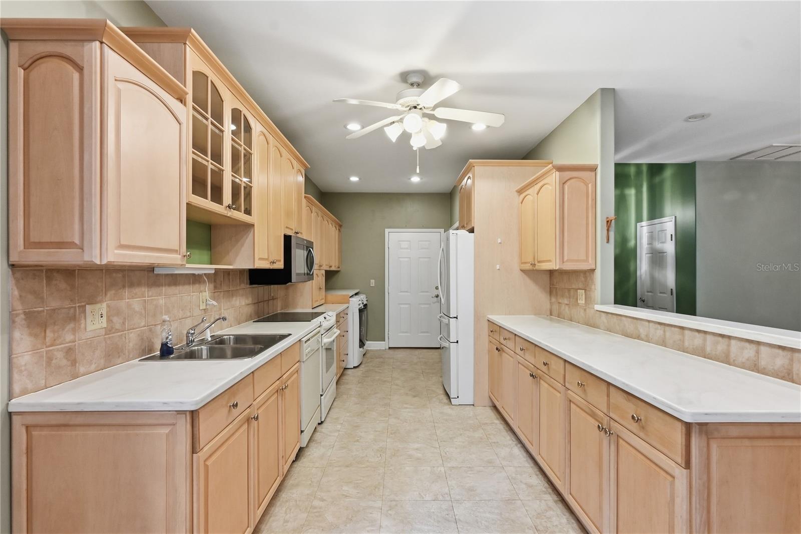 RIVER WOODS SUB - Residential