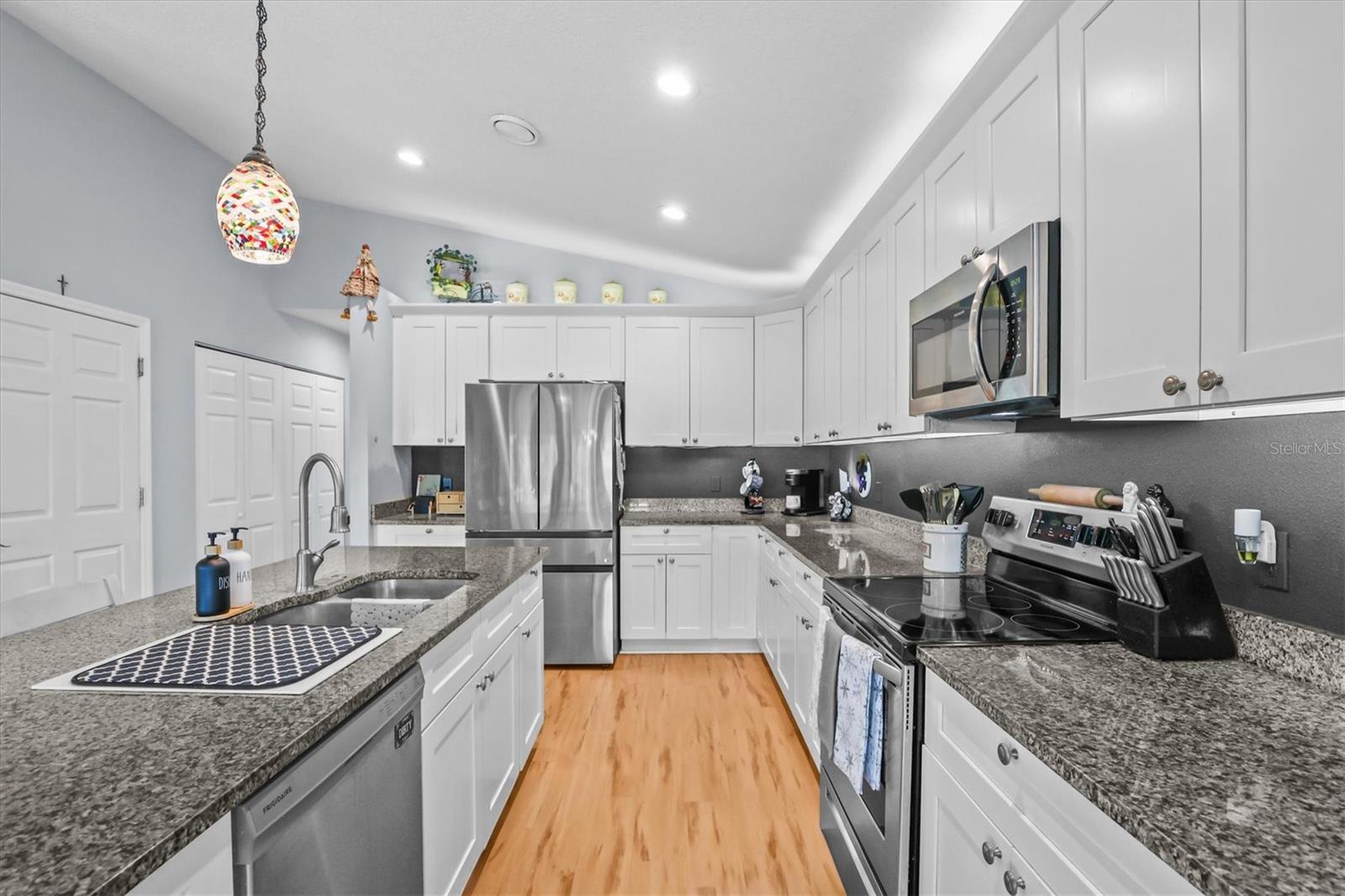 HERNANDO BEACH - Residential