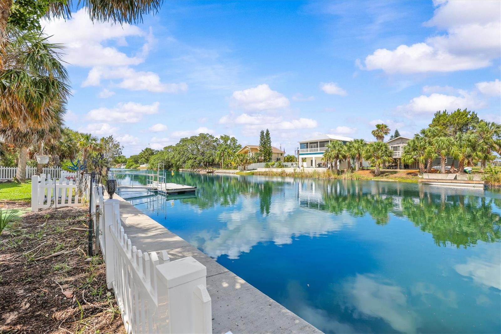 HERNANDO BEACH - Residential