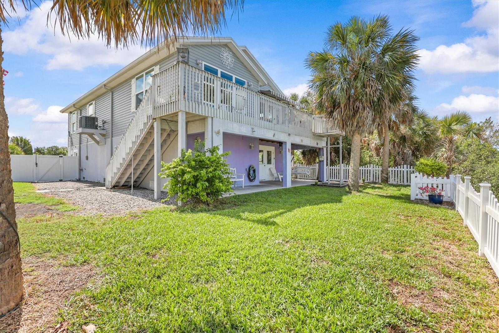 HERNANDO BEACH - Residential