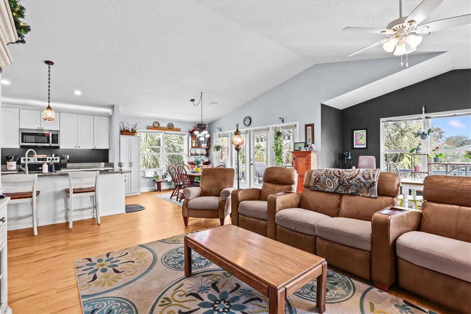 HERNANDO BEACH - Residential