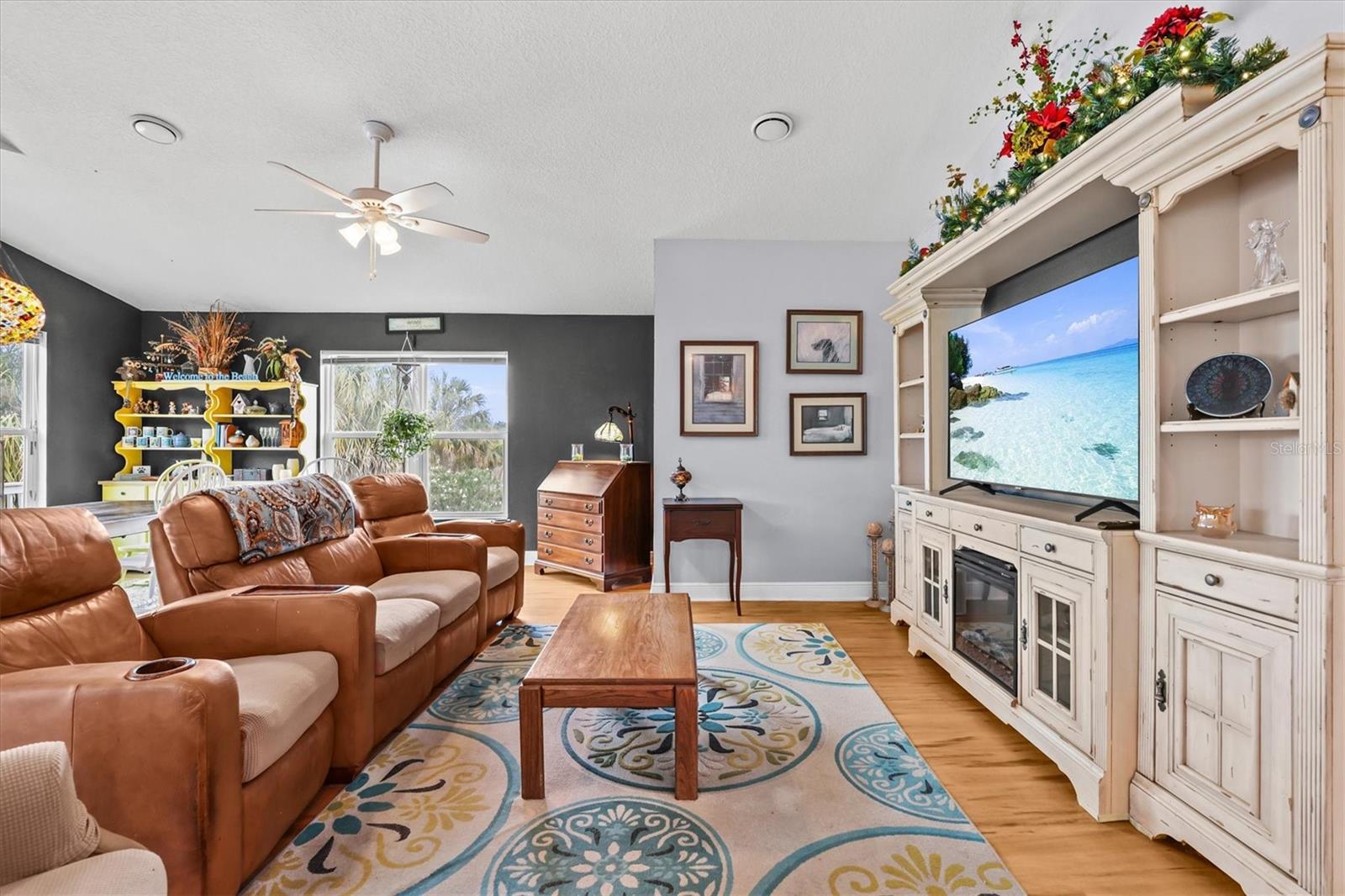 HERNANDO BEACH - Residential