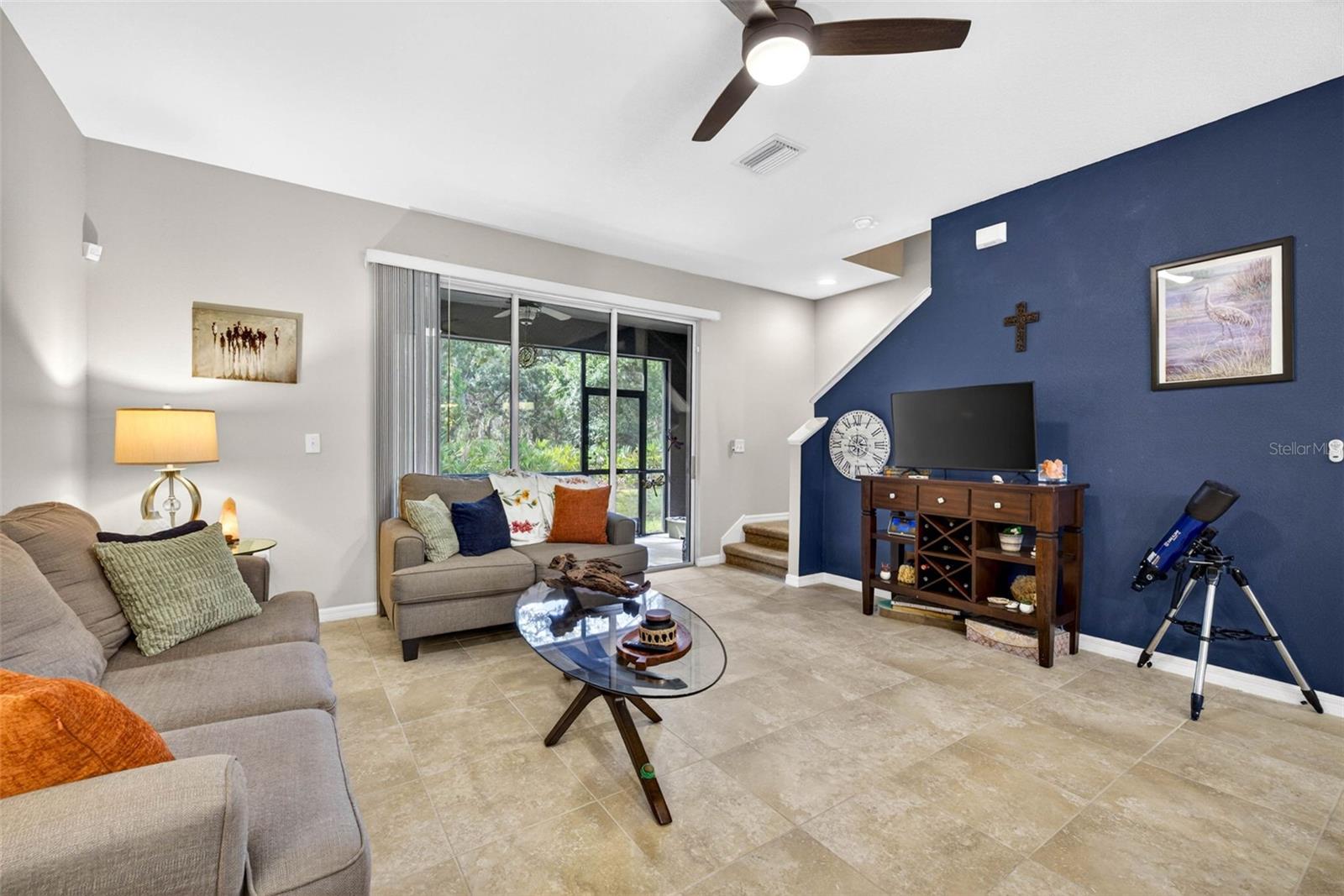 LANDING PH 1 - Residential