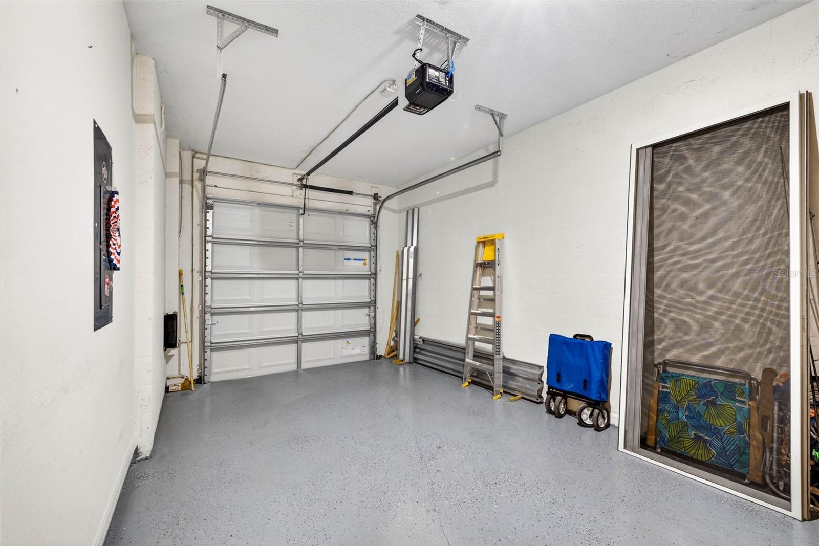 LANDING PH 1 - Residential