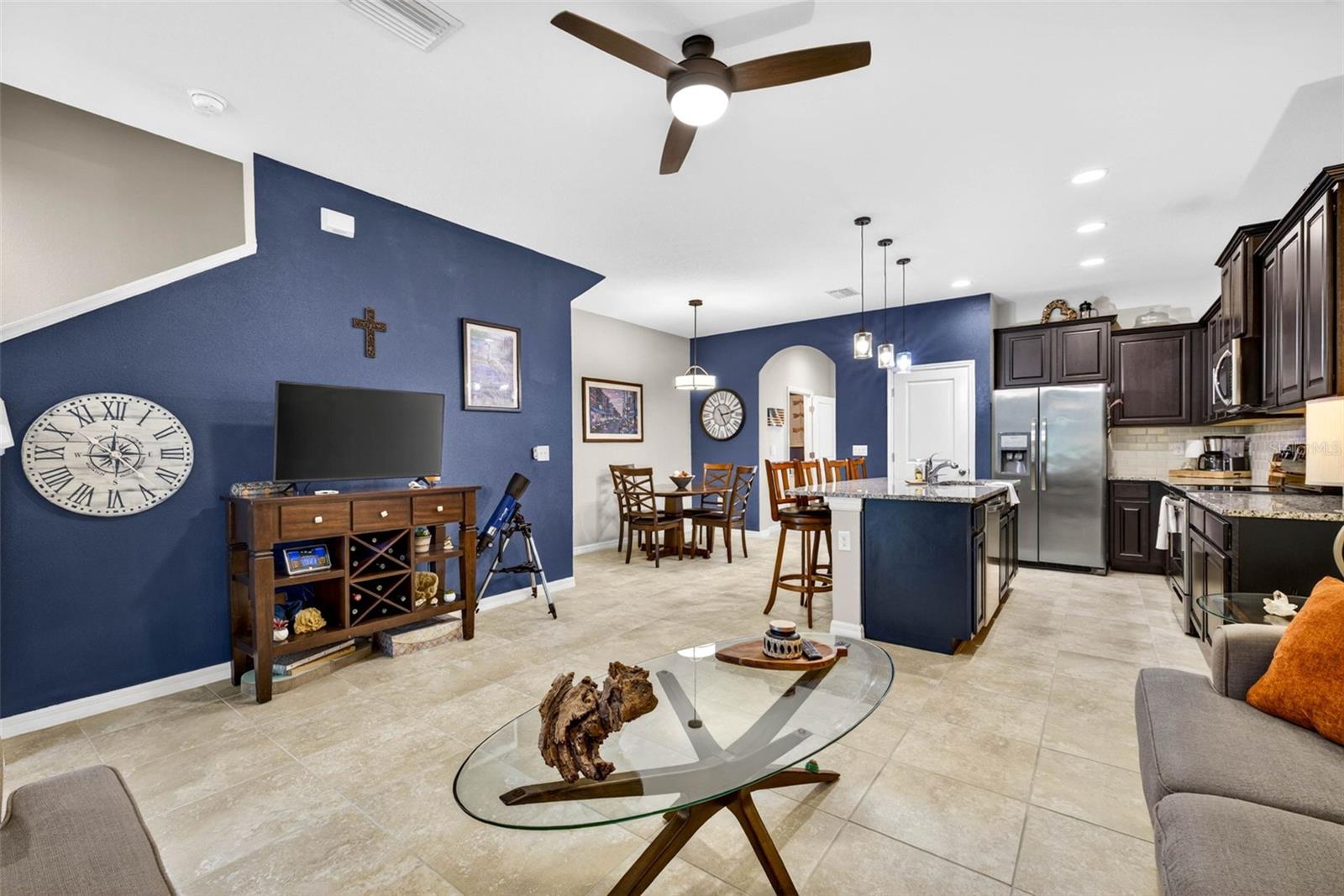 LANDING PH 1 - Residential