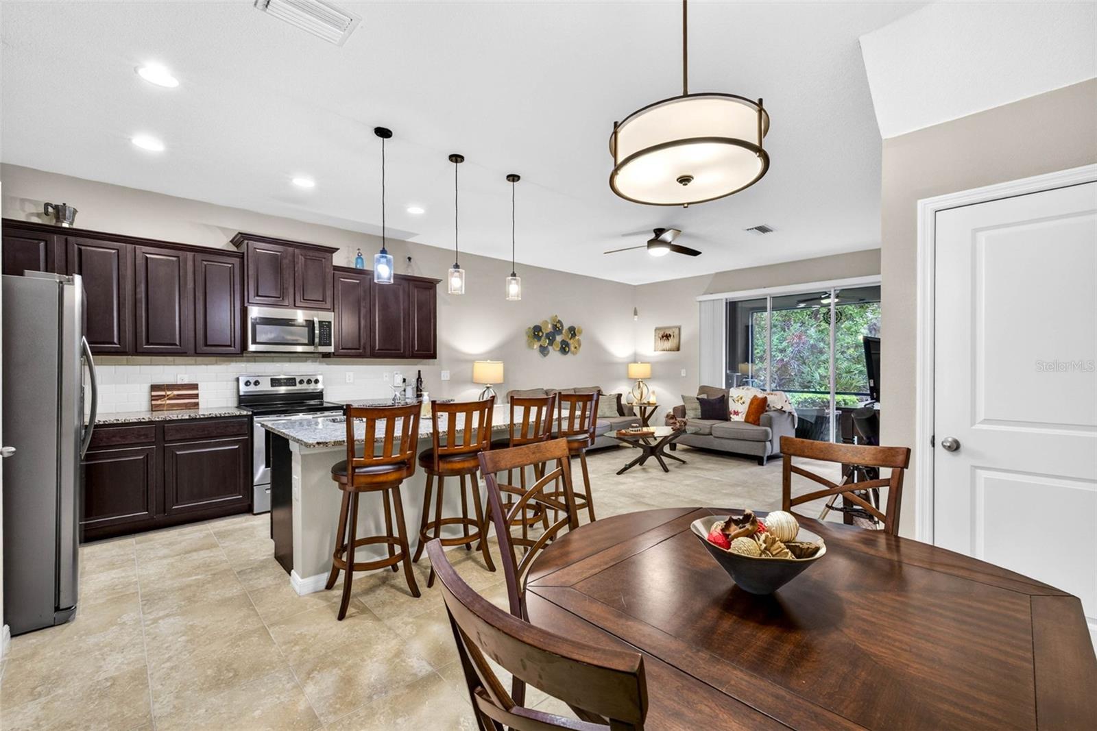 LANDING PH 1 - Residential
