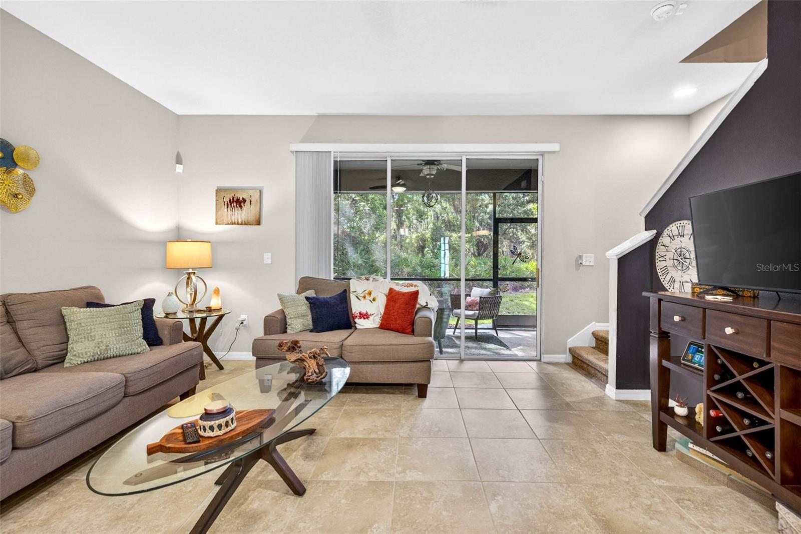 LANDING PH 1 - Residential