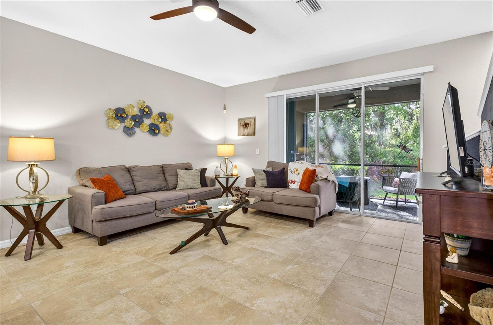 LANDING PH 1 - Residential