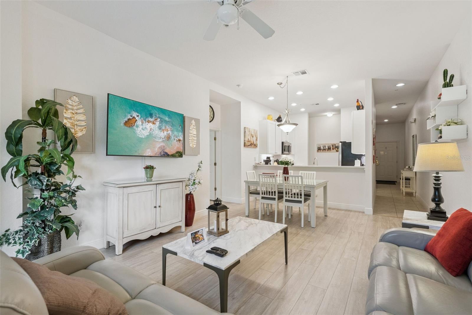 BAHAMA BAY - Residential