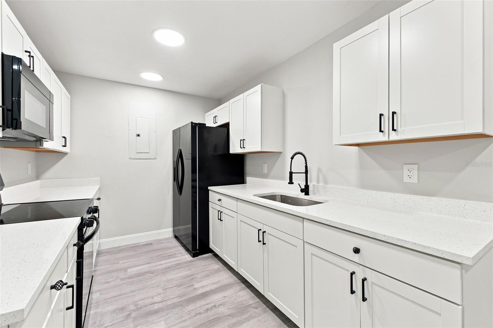 SPRING HILL - Residential