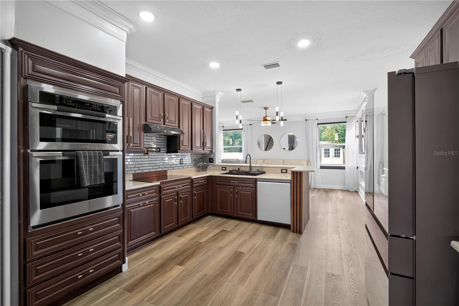 SOUTH BAY LAKES UNIT 1 - Residential