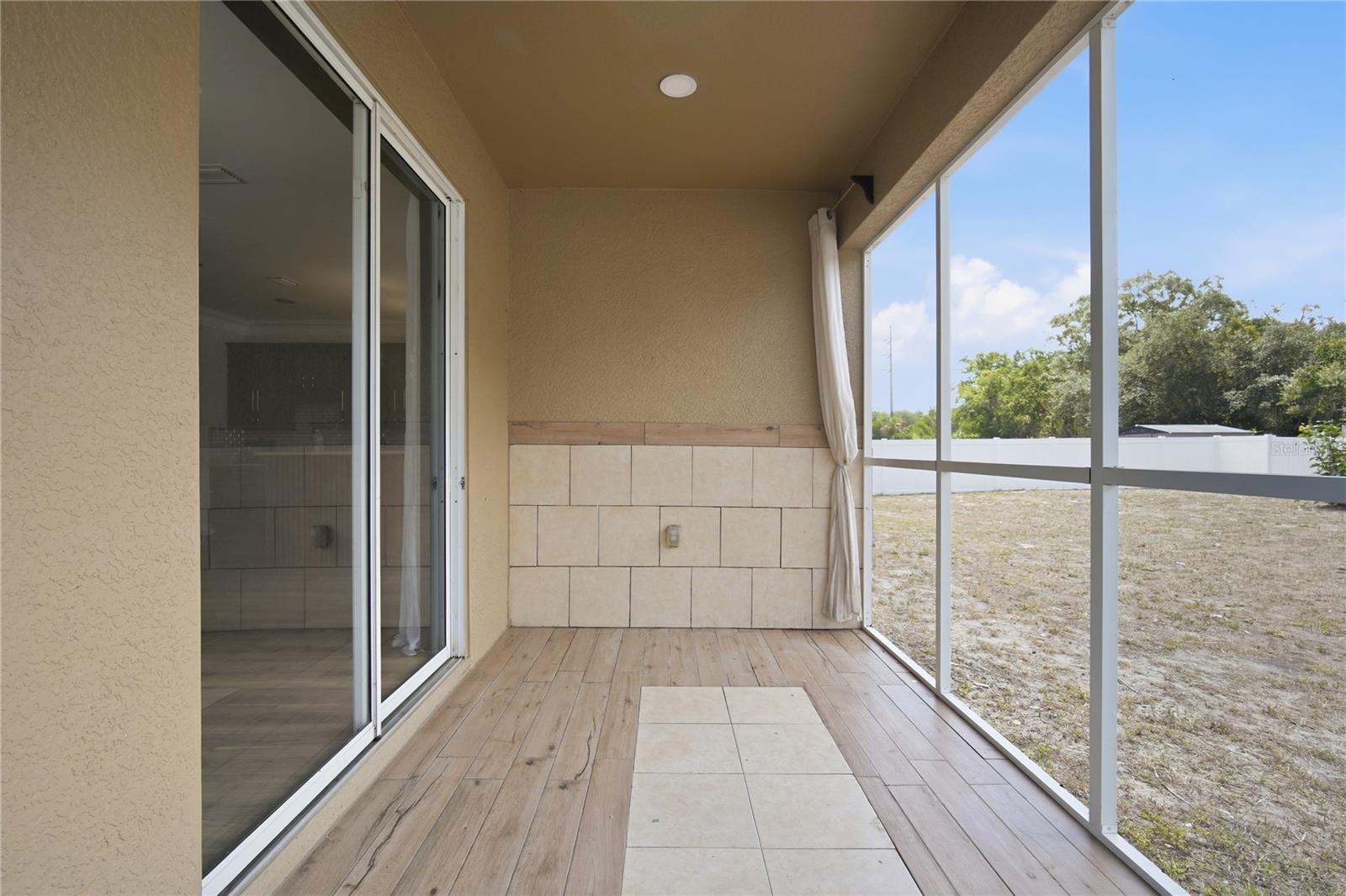 SOUTH BAY LAKES UNIT 1 - Residential