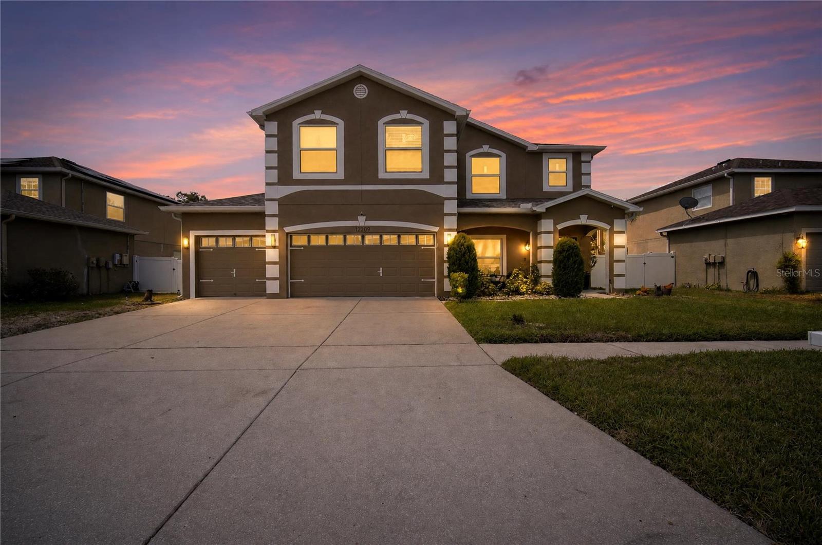 SOUTH BAY LAKES UNIT 1 - Residential