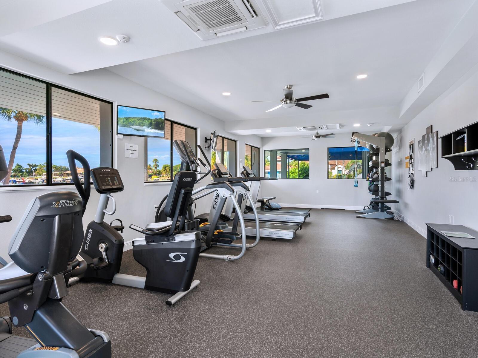SOUTHBAY YACHT & RACQUET CLUB - Residential