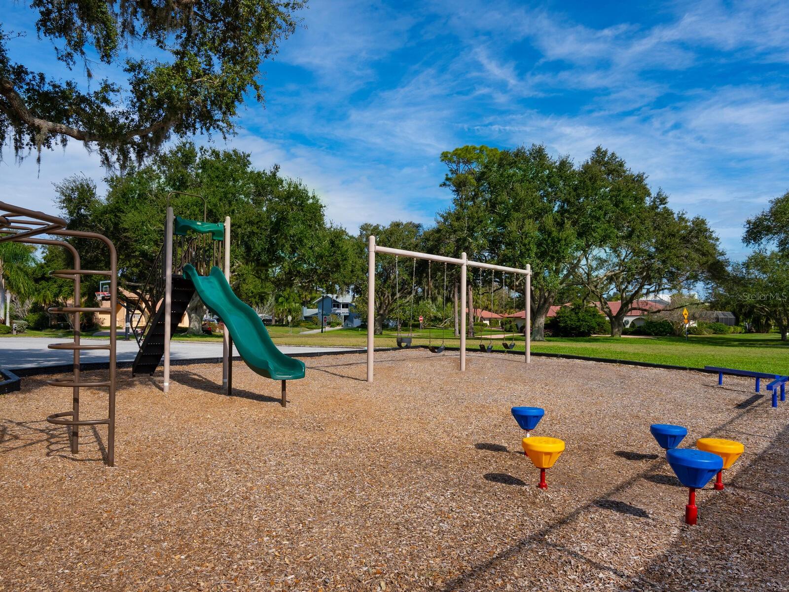 SOUTHBAY YACHT & RACQUET CLUB - Residential
