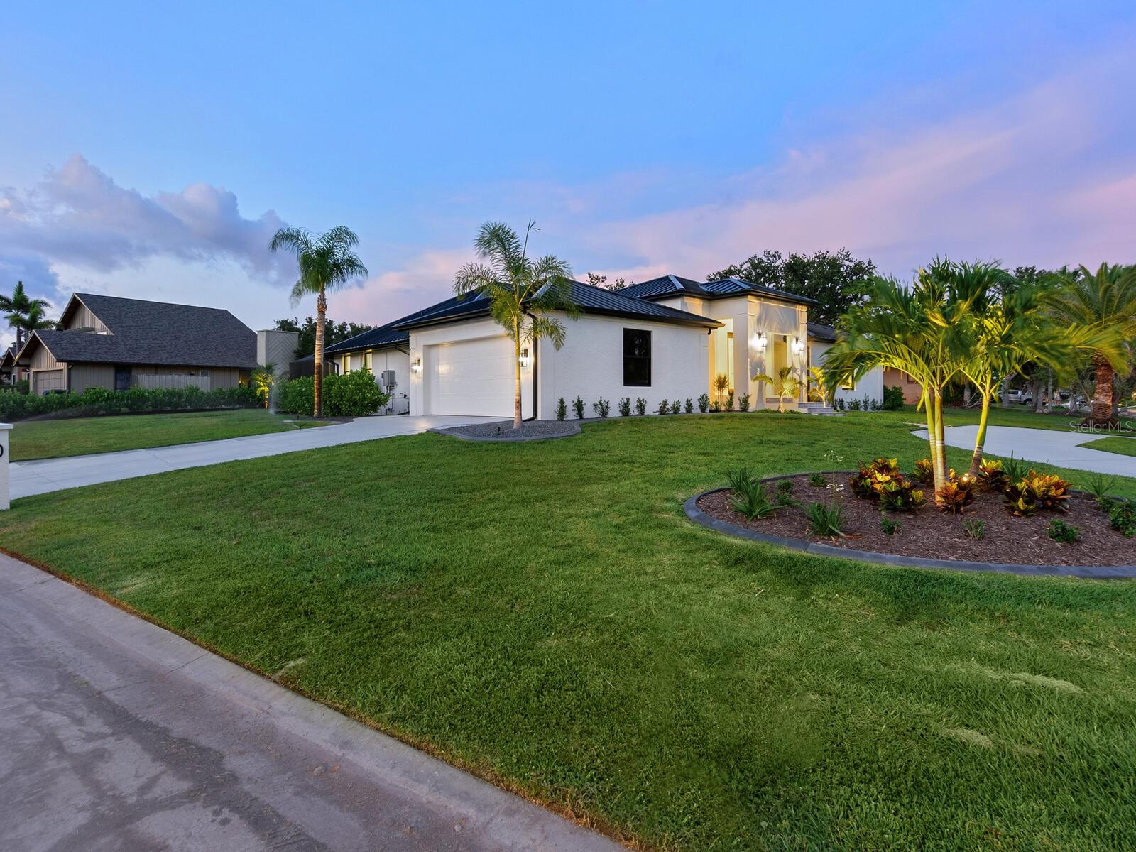 SOUTHBAY YACHT & RACQUET CLUB - Residential