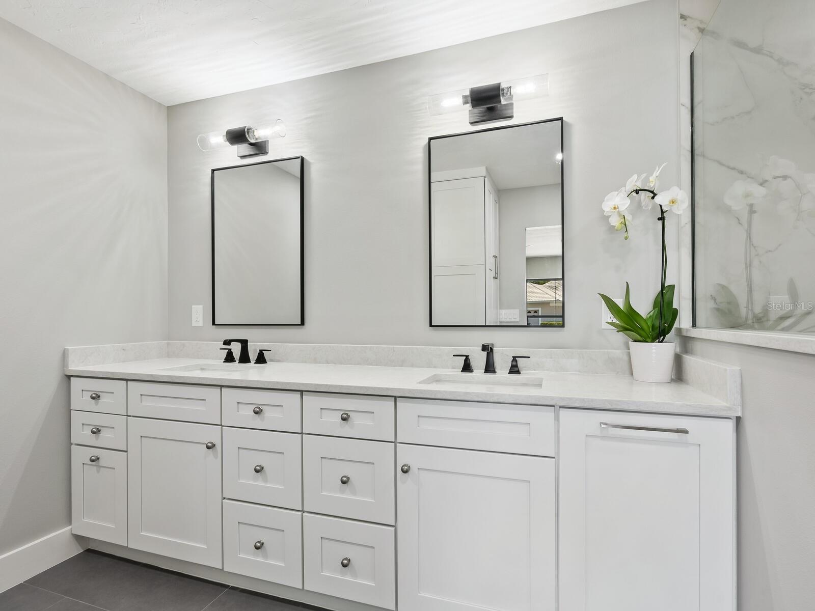 SOUTHBAY YACHT & RACQUET CLUB - Residential