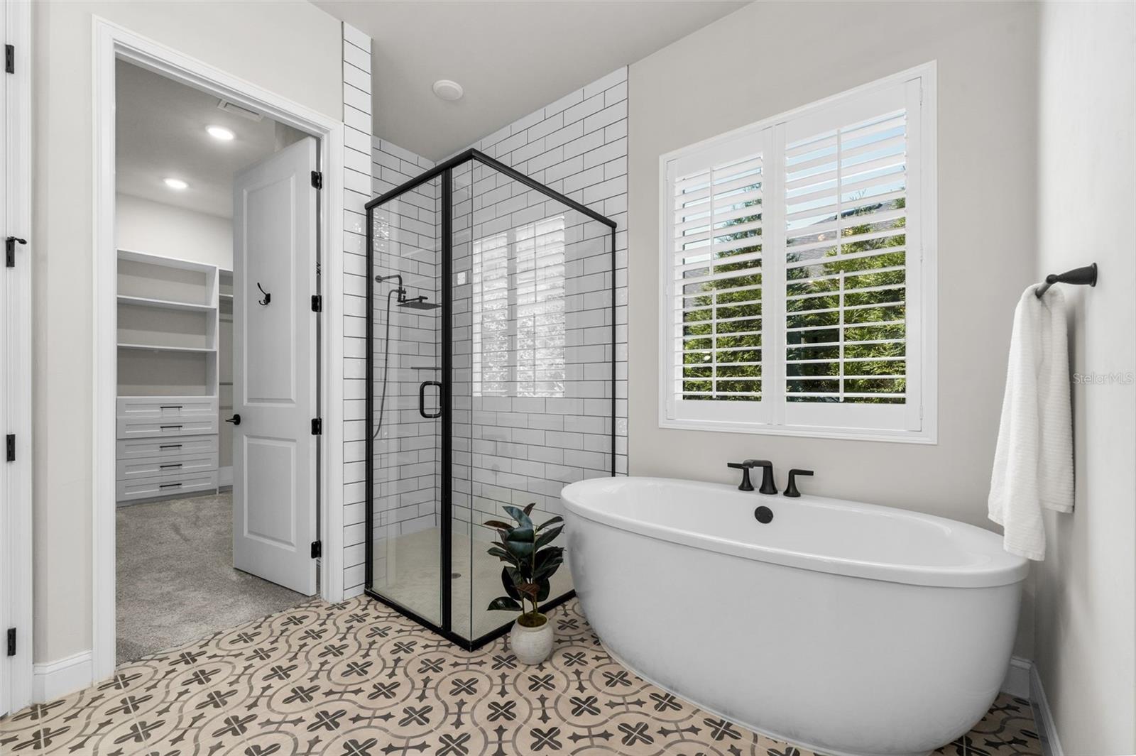 OAKMONT PH 3 PB 35 PG 60 - Residential