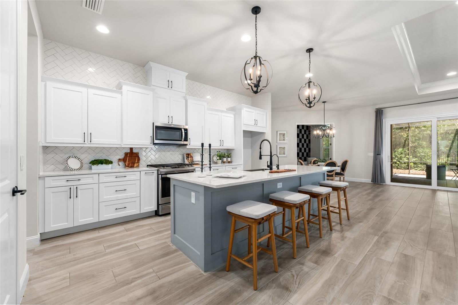 OAKMONT PH 3 PB 35 PG 60 - Residential