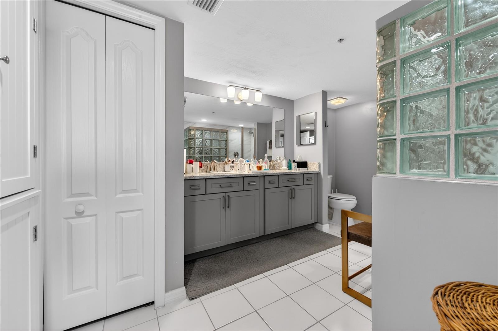 OCEANS CLOVERLEAF NORTH - Residential