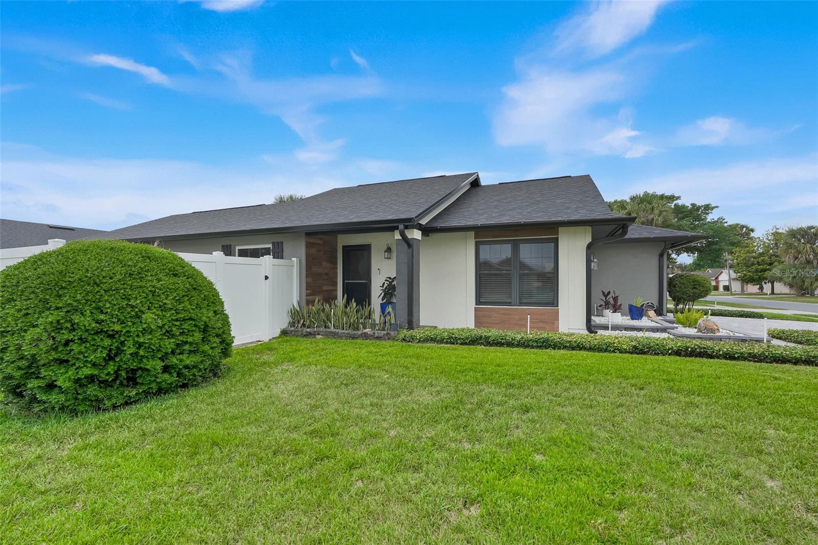 INDIAN WELLS UNIT 3 - Residential